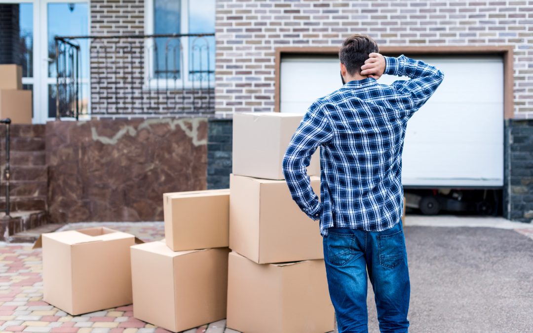 Moving Company or DIY Move – How to know what’s best for you